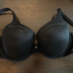 VS lined perfect coverage 34D EUC